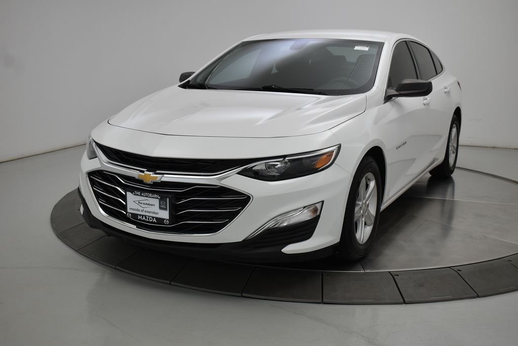Used 2019 Summit White Chevrolet LS image 14