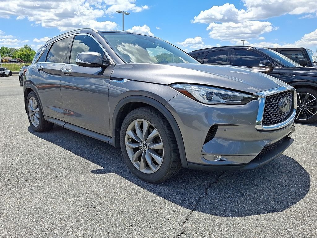Used 2019 Gray INFINITI ESSENTIAL image 1