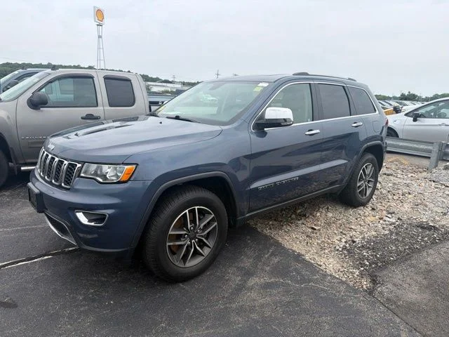 Used 2021 Blue Jeep Limited image 2