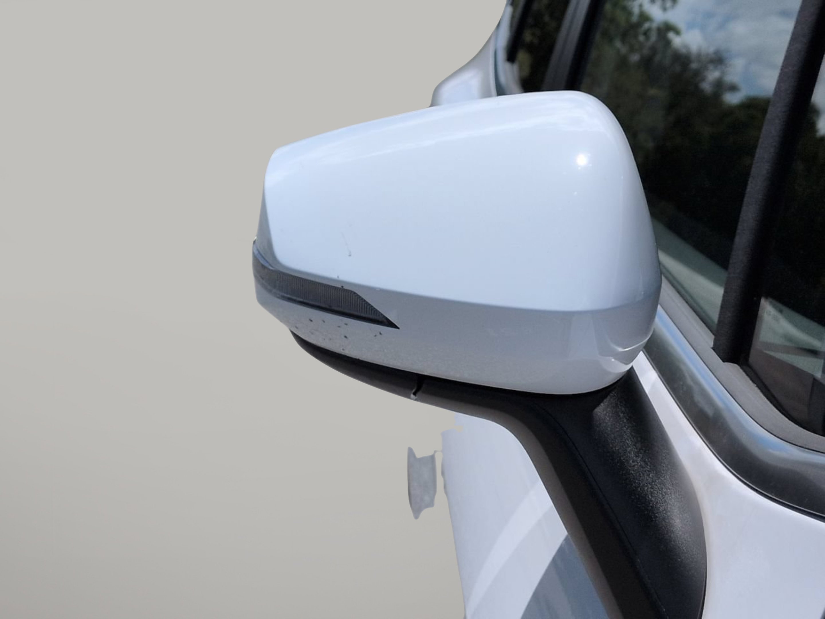 New 2026 Glacial White Kia EX image 14