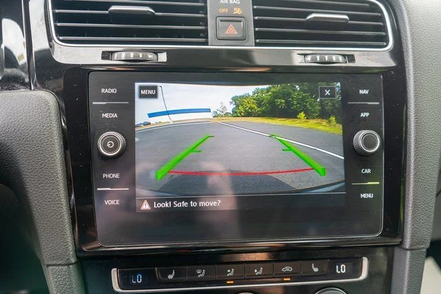 Used 2019 Blue Volkswagen DCC & Navigation 4Motion image 28