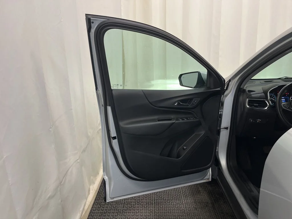 Used 2022 Silver Chevrolet LT image 16