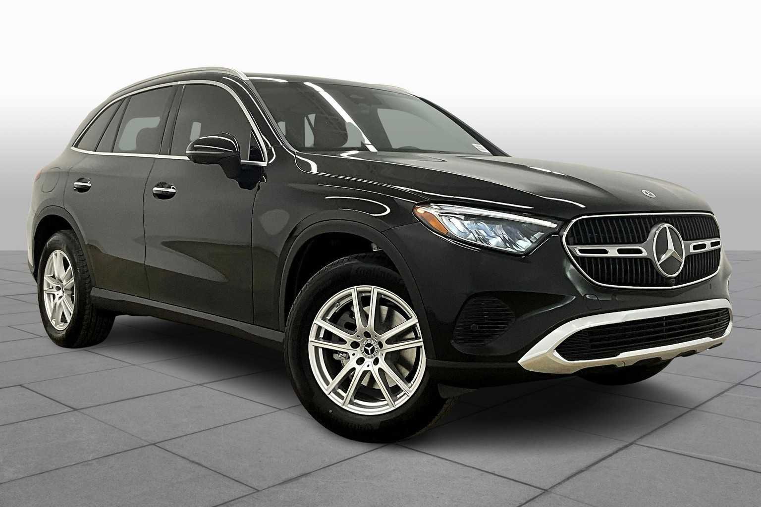 New 2026 Black Mercedes-Benz GLC 300 image 2