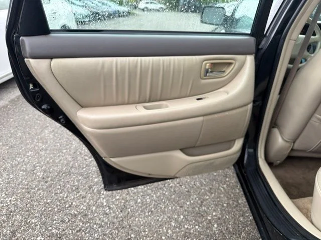 Used 2001 Black Toyota  image 20