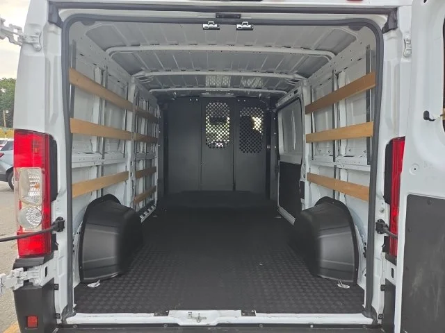 Used 2025 White Ram CARGO image 4