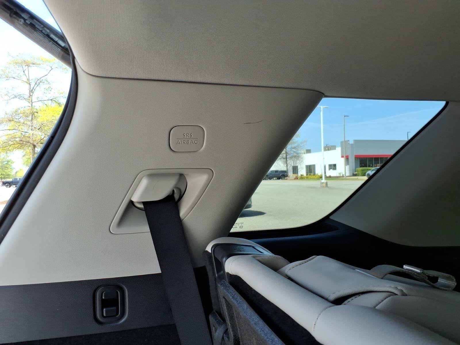 Used 2022 Deep Ocean Blue Pearl Nissan SL image 31