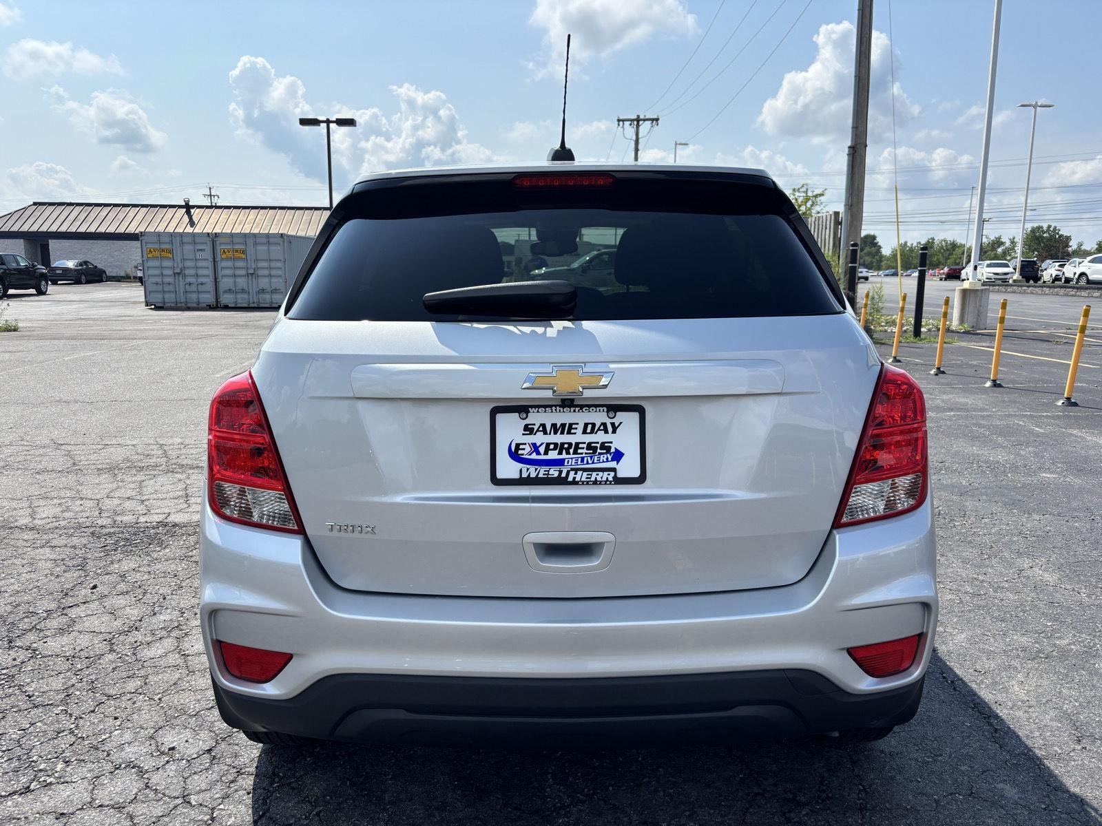 Used 2019 Silver Ice Metallic Chevrolet LS image 6