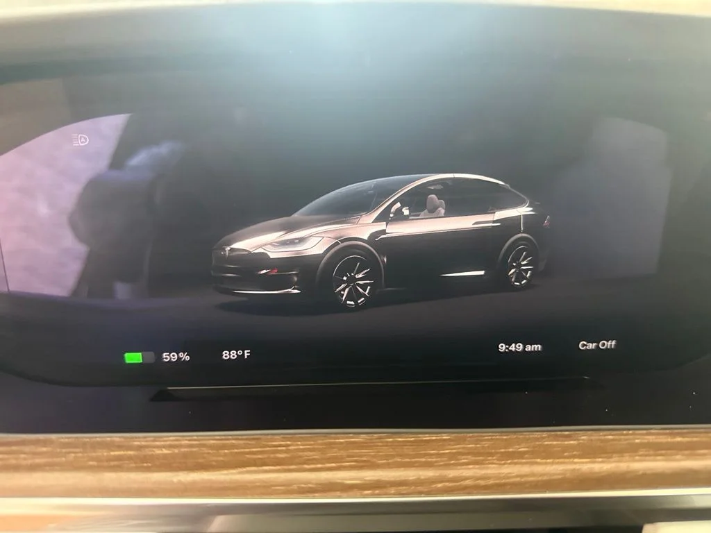 Used 2022 Solid Black Tesla Base image 20