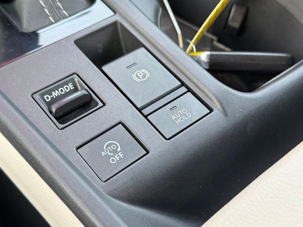 Used 2026 Super Black Nissan SL image 28