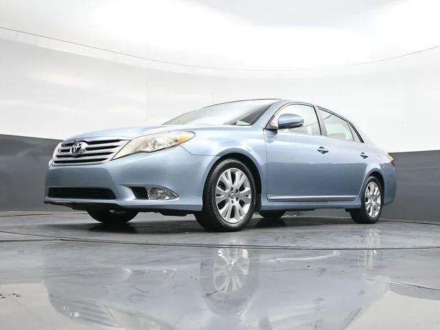 Used 2011 Blue Toyota Limited image 38