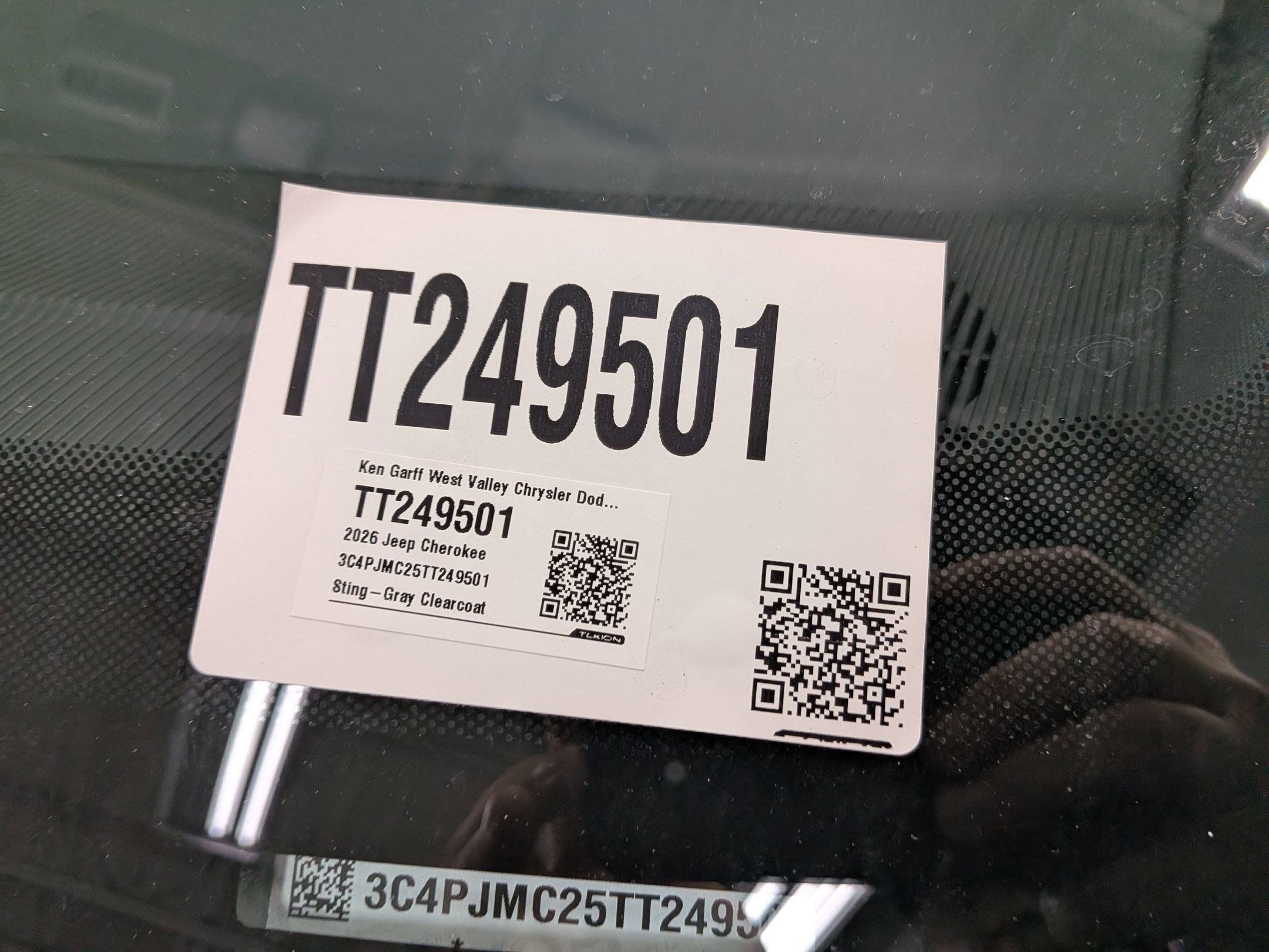 New 2026 Sting-Gray Clear-Coat Exterior Paint Jeep Overland image 19