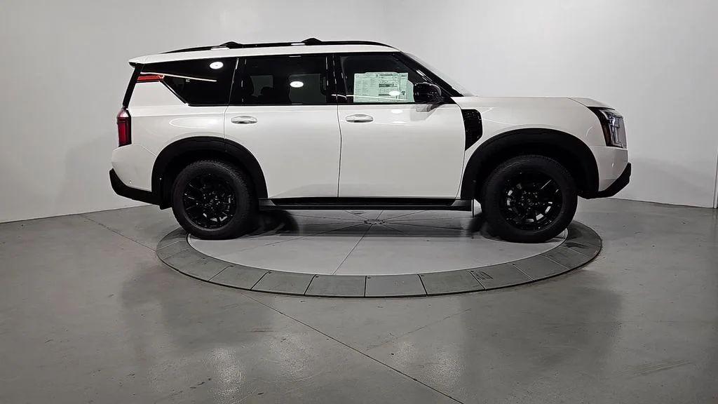2026 Nissan Armada PRO-4X - Photo 6