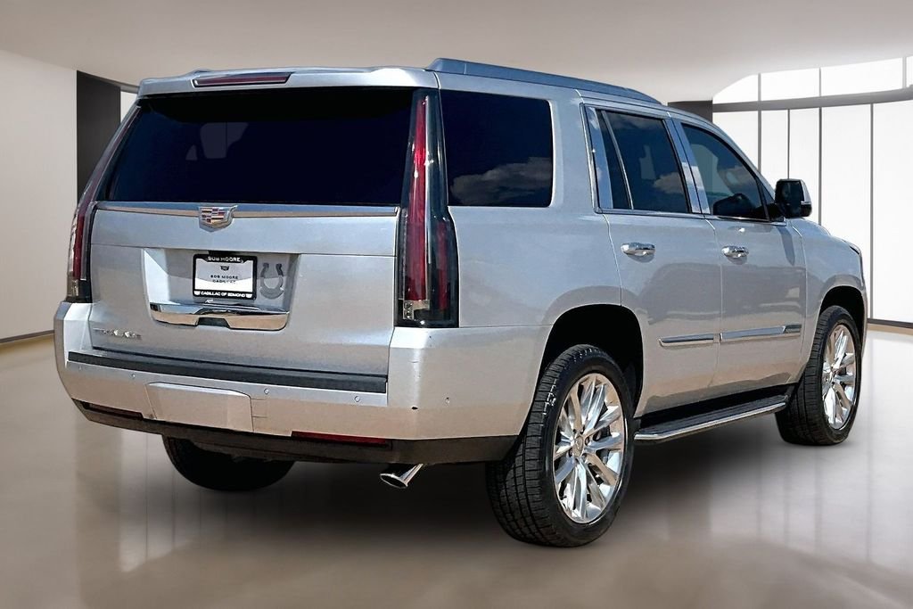 Used 2019 Silver Cadillac Luxury image 2