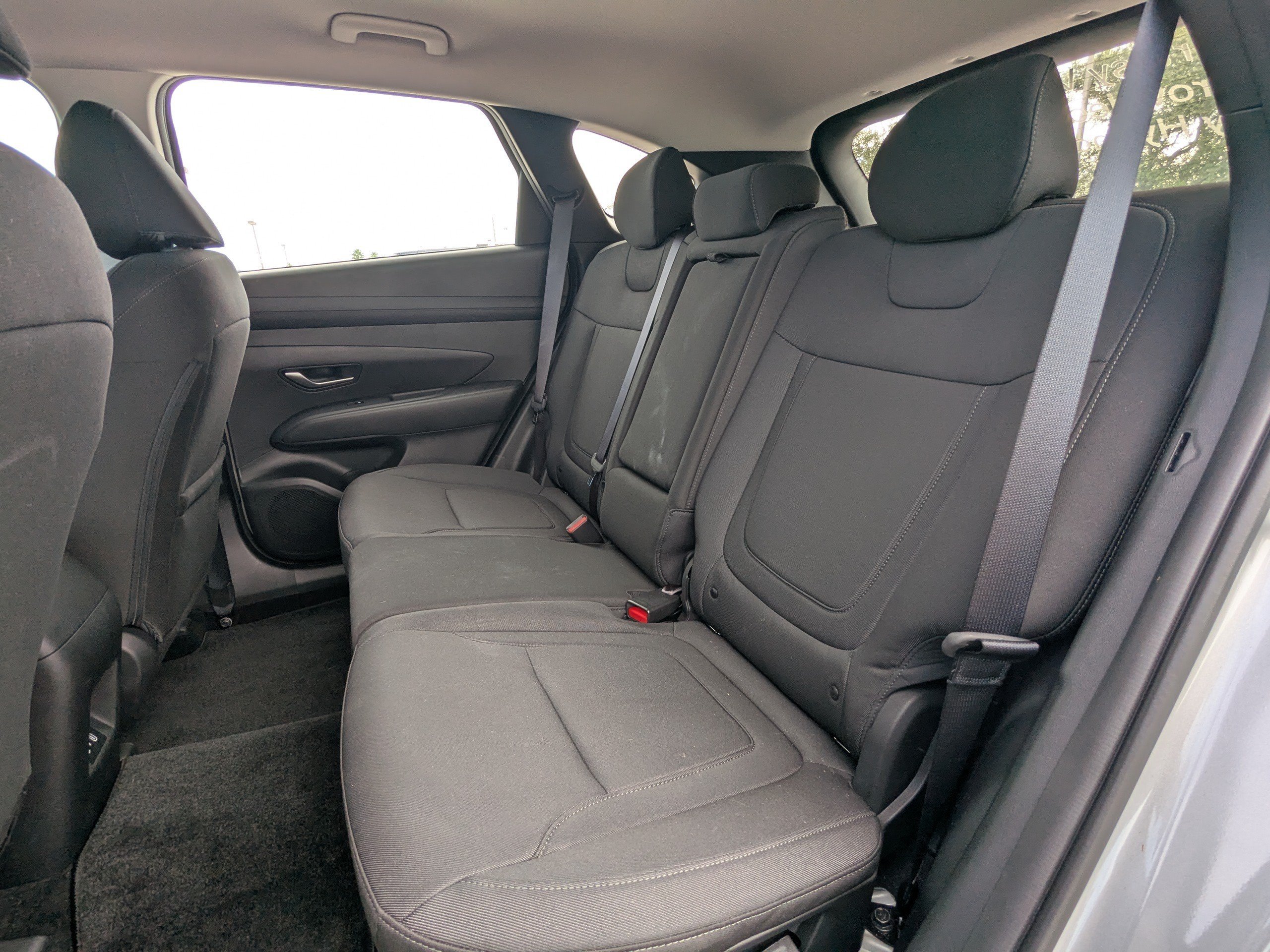 New 2026 Shimmering Silver Hyundai SE image 15