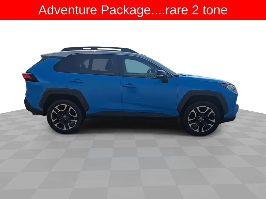Used 2019 Blue Toyota Adventure image 9