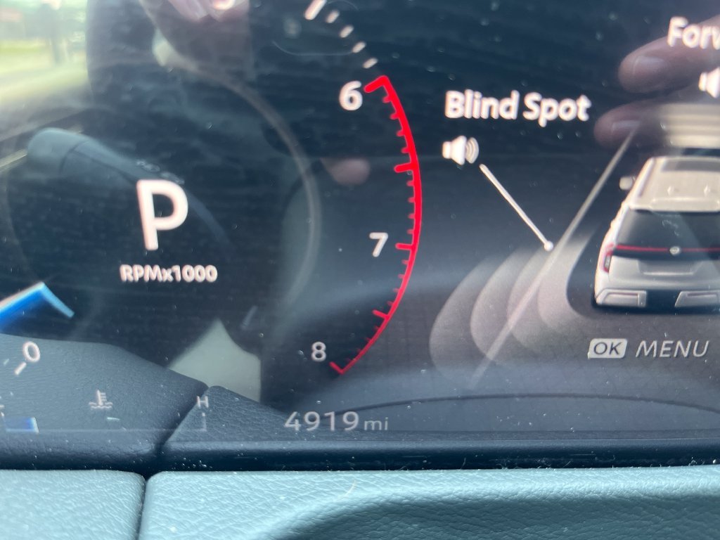 Used 2025 White Nissan SV image 16