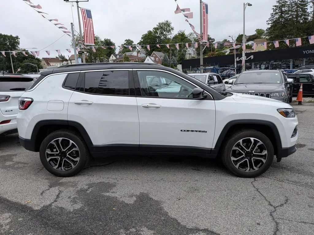 Used 2022 White Jeep Limited image 5