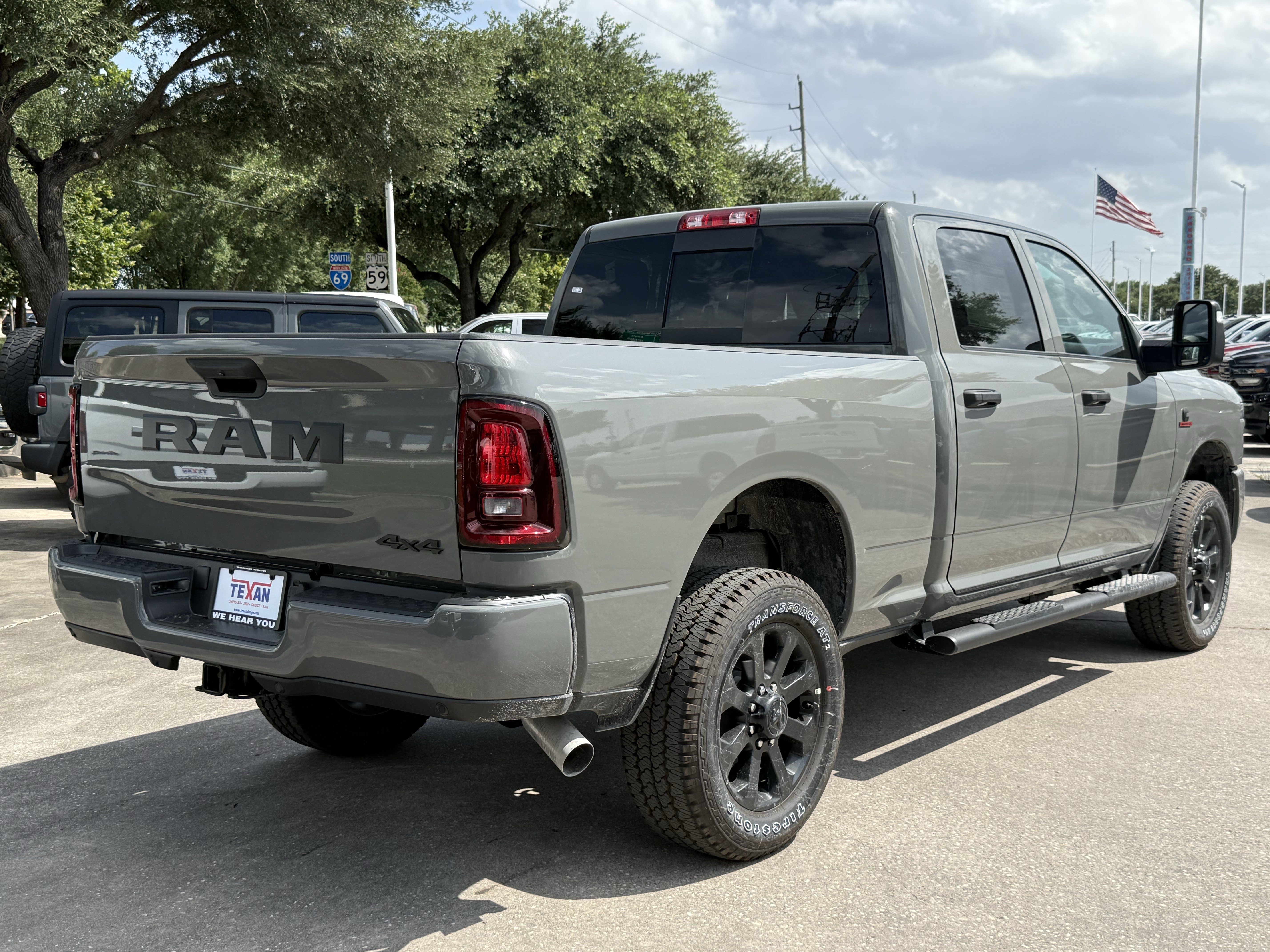 New 2026 Ceramic Gray Clear-Coat Exterior Paint RAM Black Express image 4
