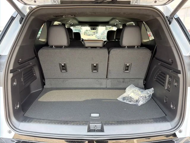 New 2026 White GMC Denali Ultimate image 24