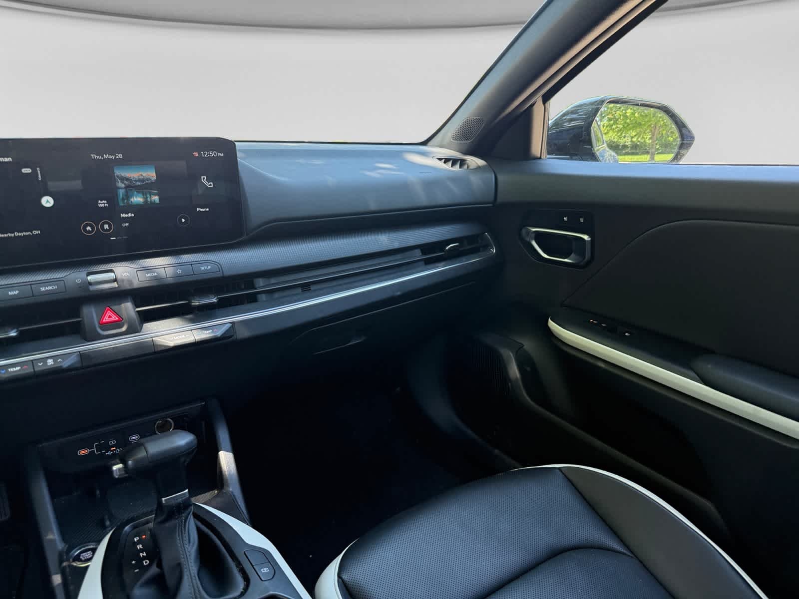 Certified Used 2025 Wave Blue Kia GT-Line image 19