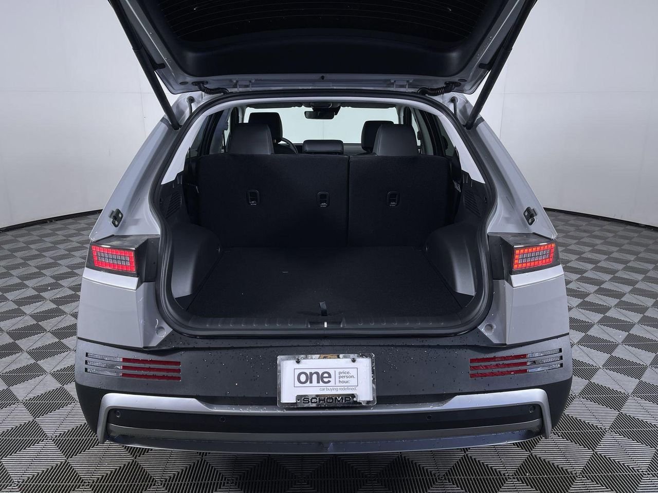 New 2026 Cyber Gray Hyundai SEL image 14