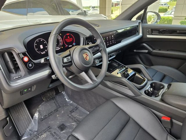 2025 Porsche Cayenne Base - Photo 15