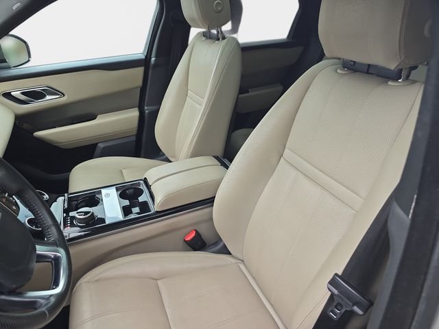 Used 2018 Silver Land Rover S image 18