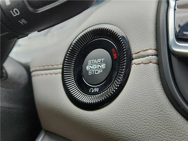 Used 2025 Blue Jeep Limited 4x4 image 16