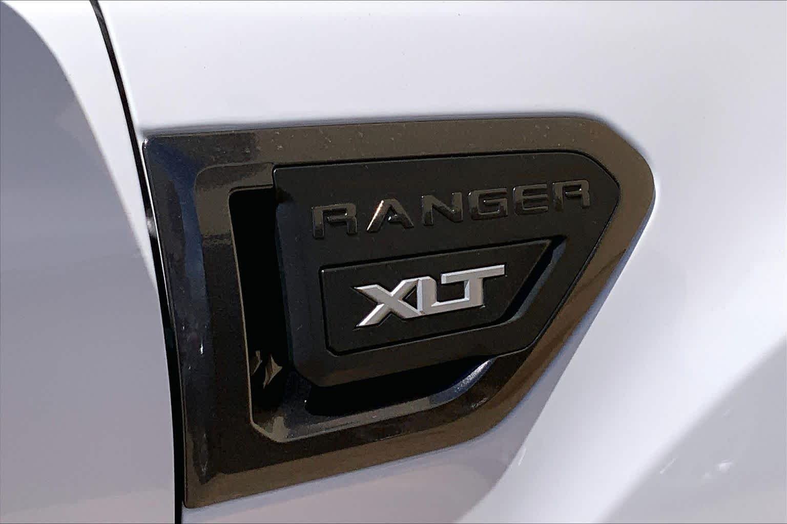 Used 2023 Oxford White Ford XLT image 10