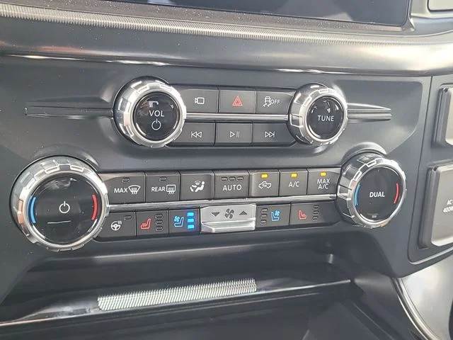 New 2026 Silver Metallic Ford Lariat image 24