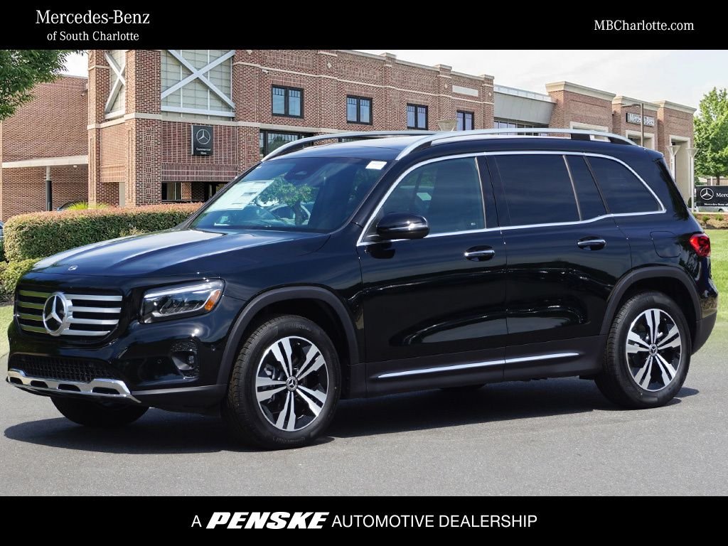 2025 Mercedes-Benz GLB GLB 250 4MATIC's photo