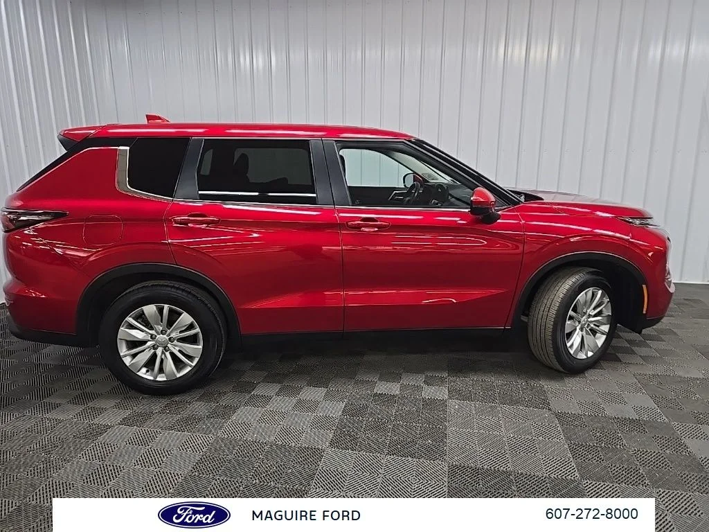Used 2025 Red Diamond Mitsubishi ES image 2