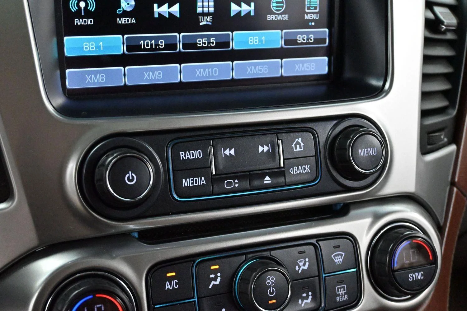 Used 2018 Black Chevrolet Premier image 23