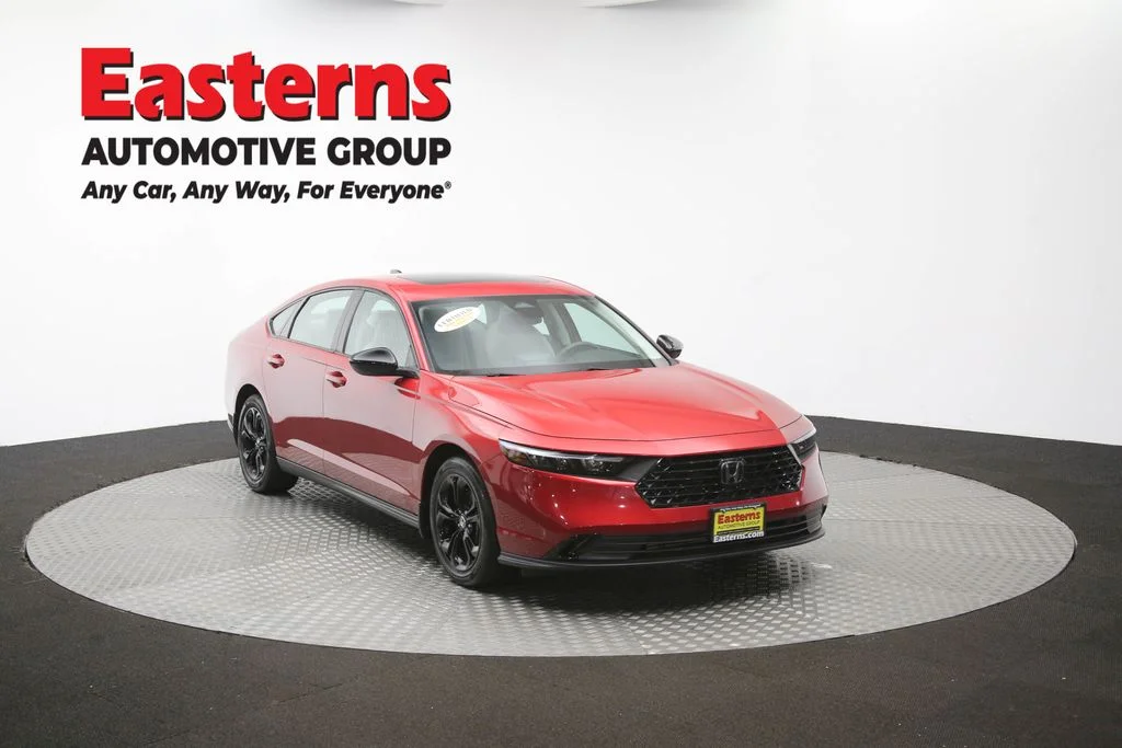 Used 2025 Red Honda SE image 49