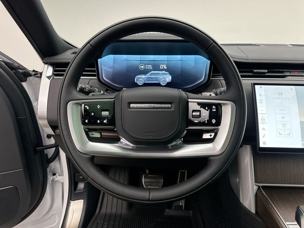 New 2026 Ostuni Pearl White LAND ROVER SE PHEV image 14