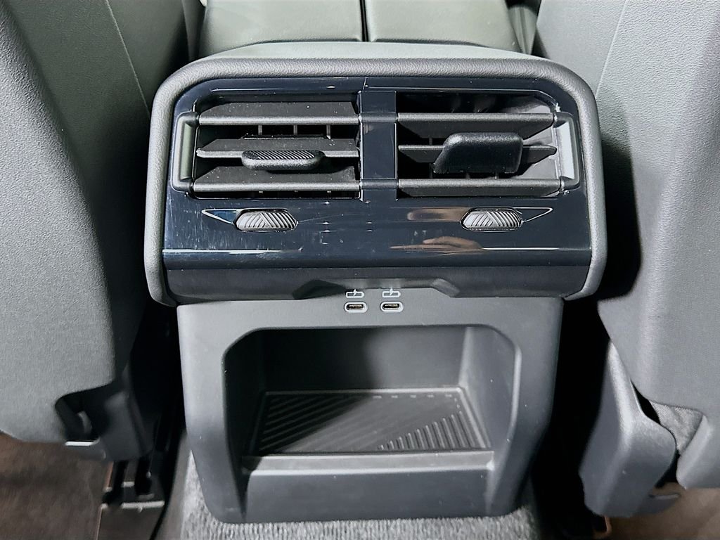 2025 BMW 5 Series 530i - Photo 26