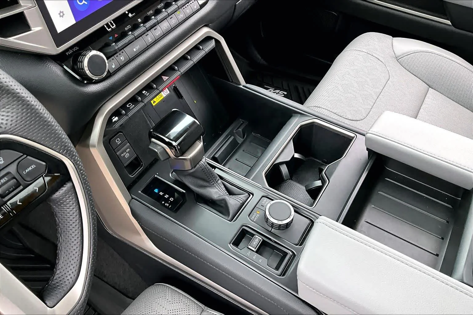 Used 2024 Wind Chill Pearl Toyota Limited Hybrid image 17