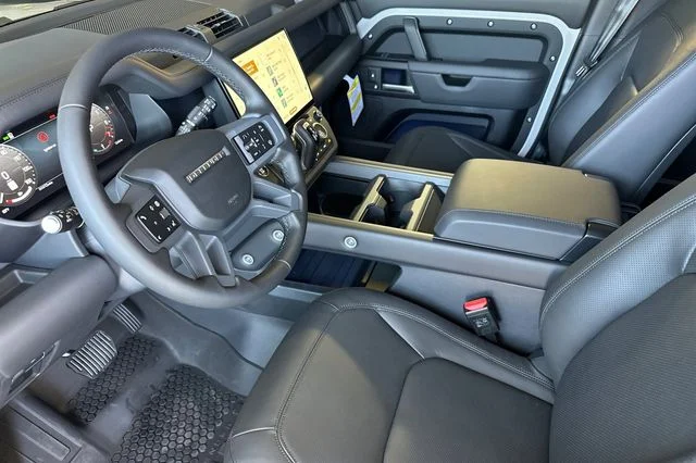 New 2026 Borasco Grey Land Rover X-Dynamic SE image 9