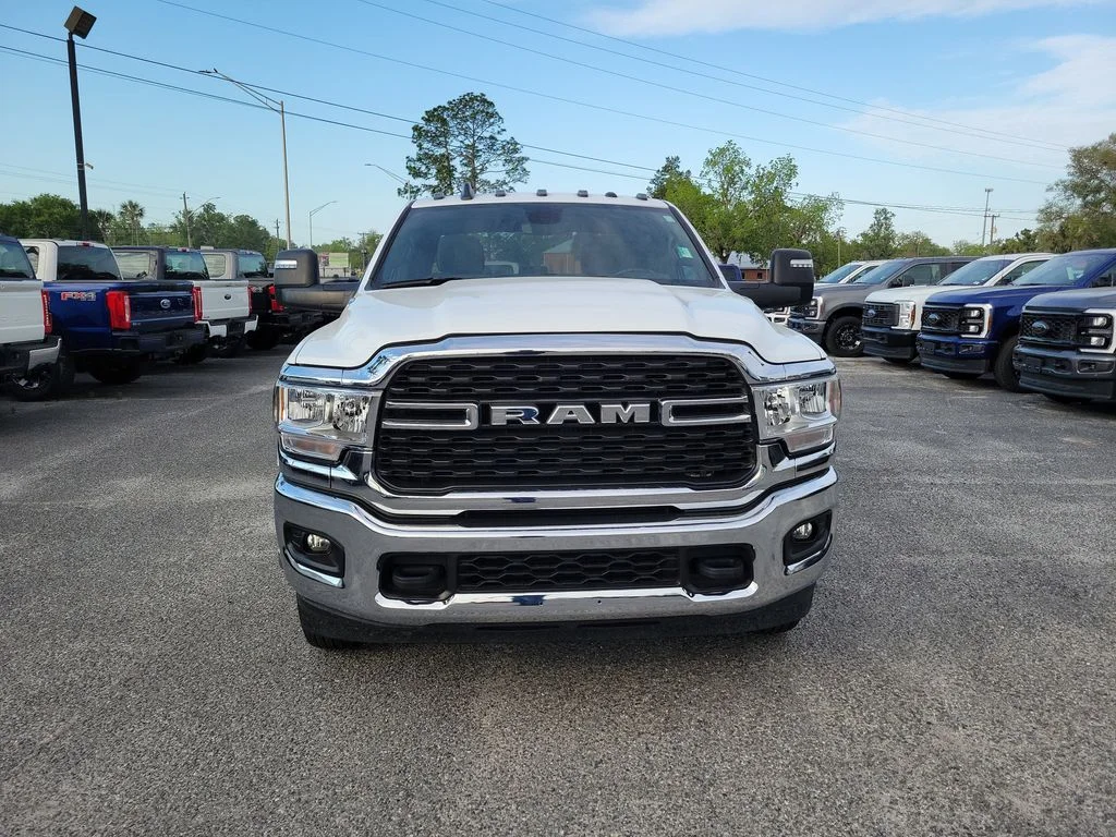 Used 2024 White Ram Big Horn image 6