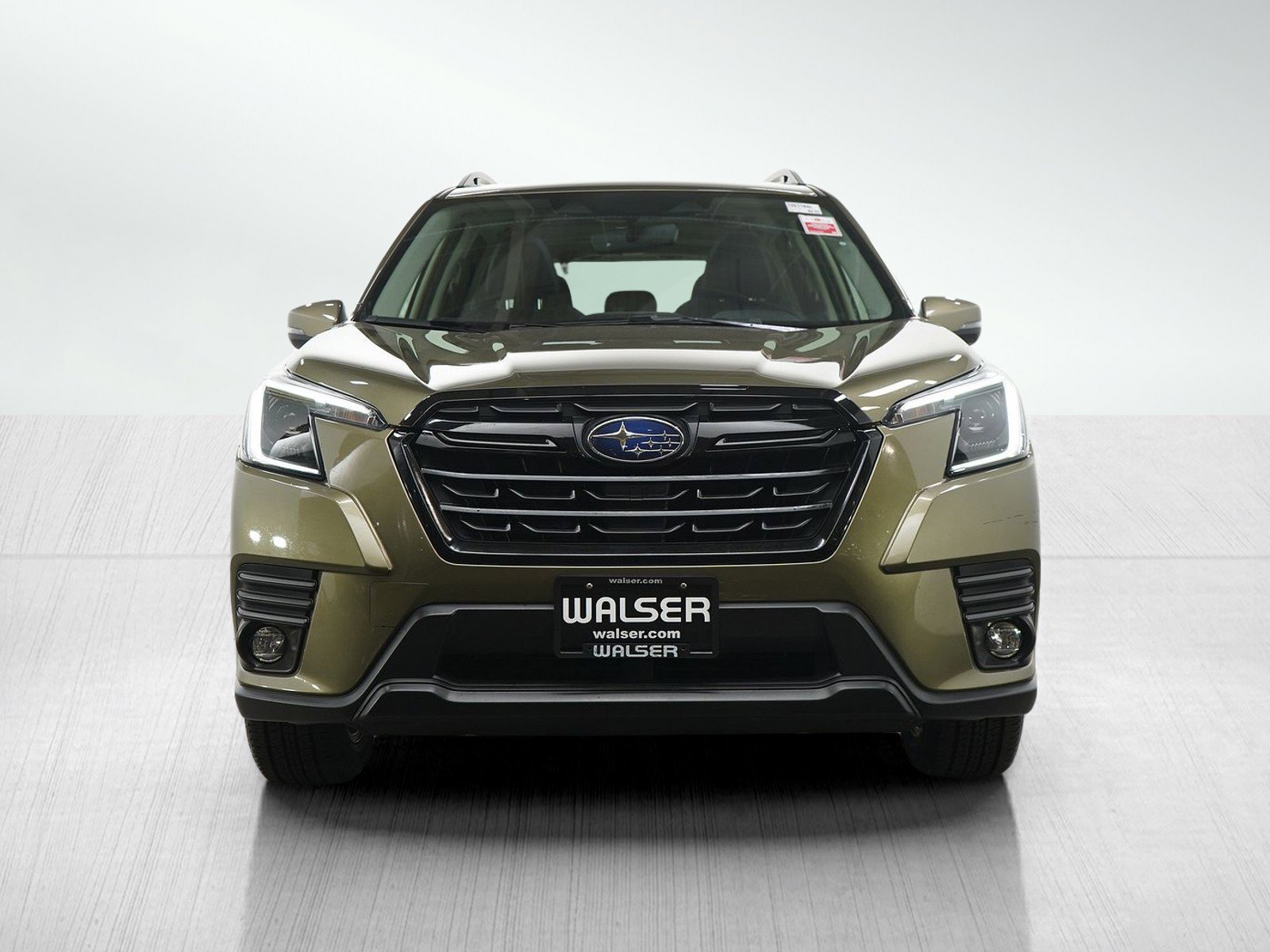 Used 2024 Subaru Forester Limited with VIN JF2SKALC5RH434266 for sale in Burnsville, Minnesota