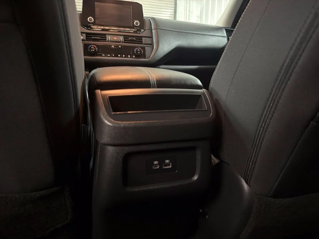 Used 2024 Glacier White Nissan S image 21
