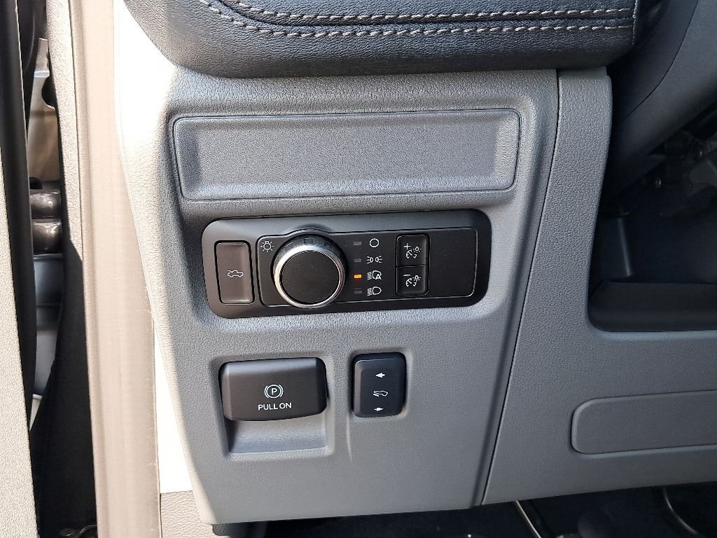 New 2025 Carbonized Gray Metallic Ford Flash™ image 10