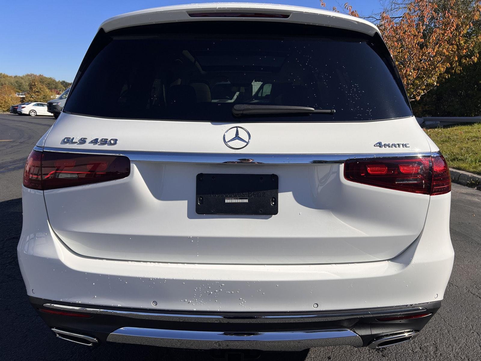 Used 2024  Mercedes-Benz  image 4
