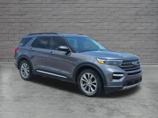 Used 2023 Gray Ford XLT image 7