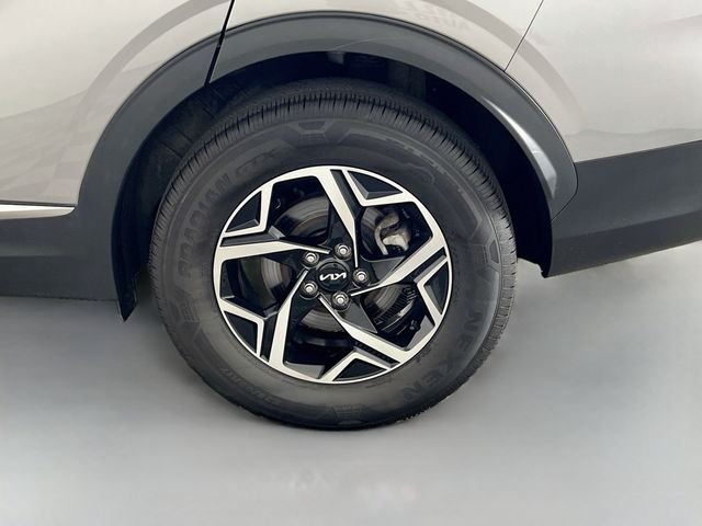 2023 Kia Sportage LX - Photo 32