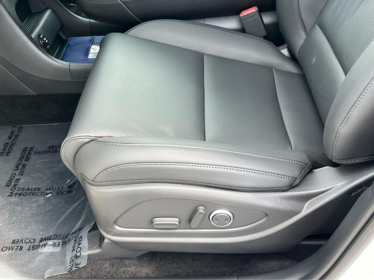 New 2026 Creamy White Pearl Hyundai SEL 8P image 29