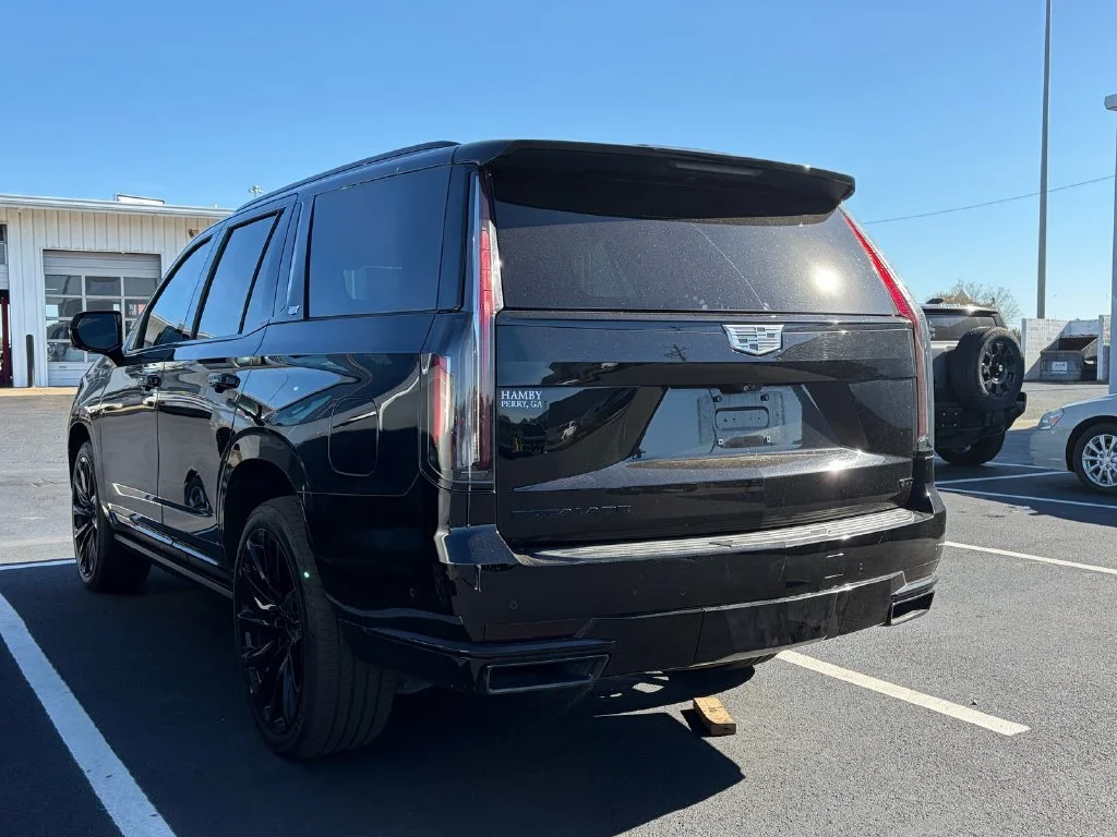 Used 2022 BLACK RAVEN Cadillac Sport Platinum image 6