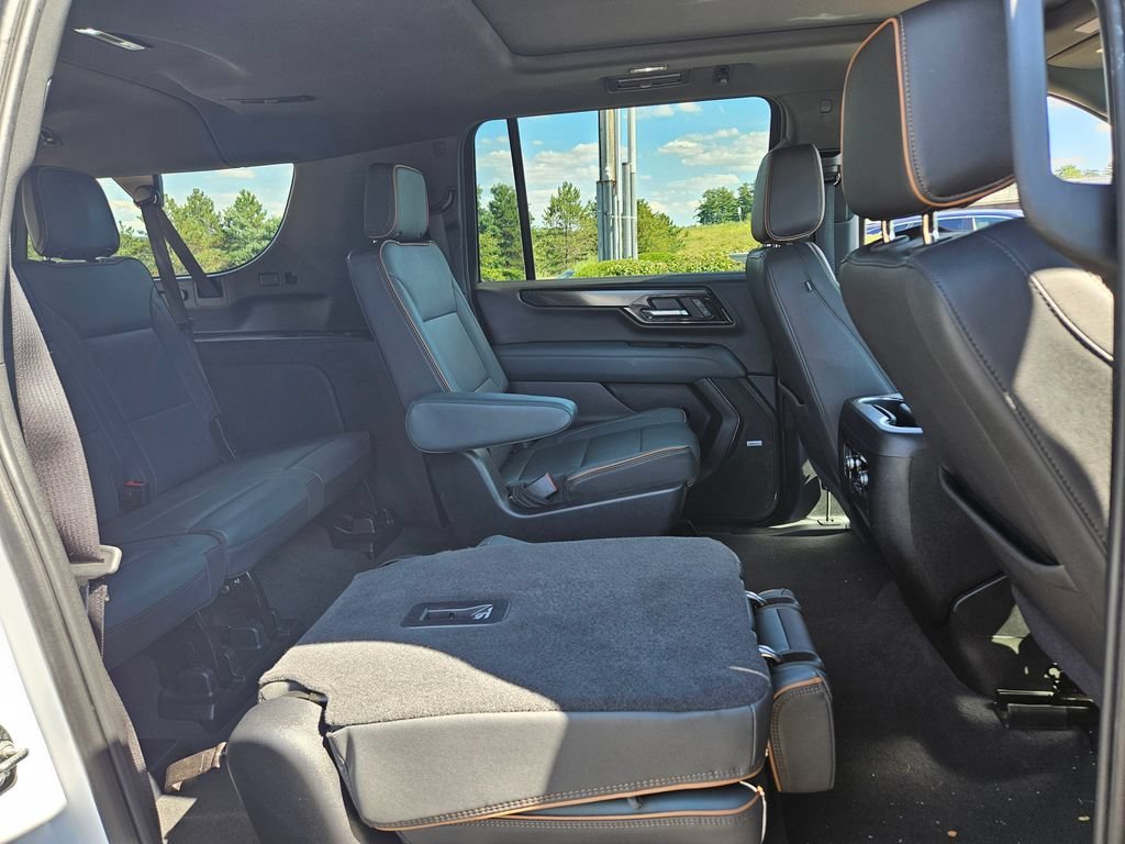 2025 GMC Yukon XL AT4 - Photo 15