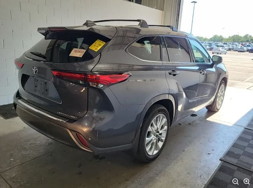 Used 2021 Gray Toyota Limited image 3