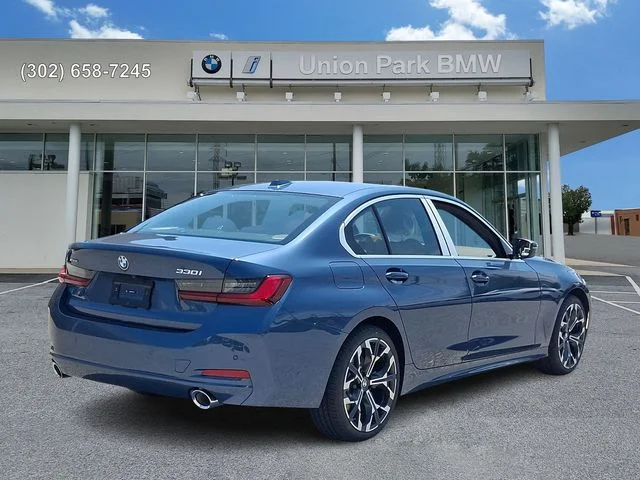 New 2026 Arctic Race Blue metallic BMW 330i xDrive image 4